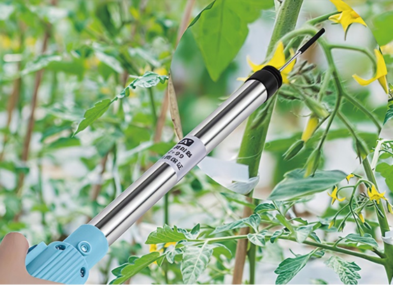 Precision pollination head of SOROB EPT-100 vibrating tomato flowers for higher fruit set